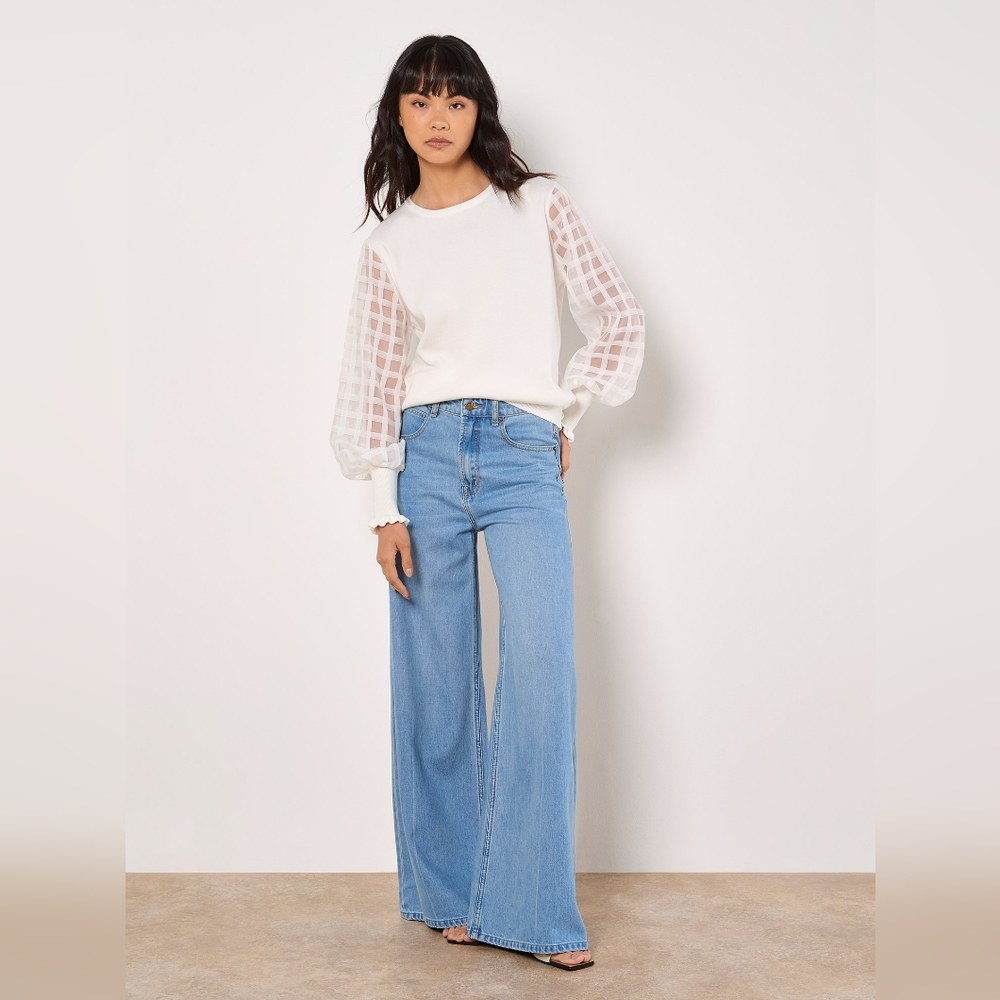 Gingham Pattern Organza Sleeve Sweater